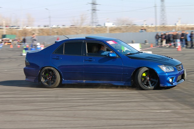 背后究竟隐 背后究竟隐